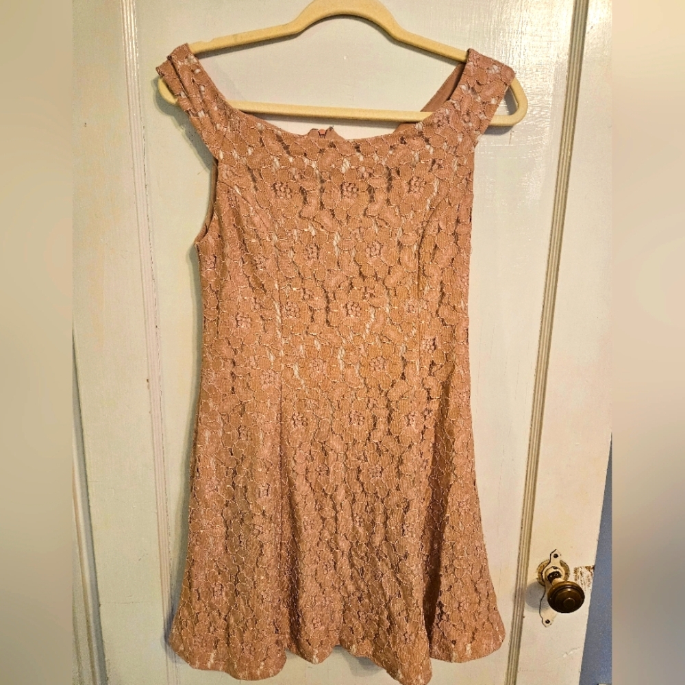 Off the Shoulder Light Pink Floral Francescas Dress Size Medium